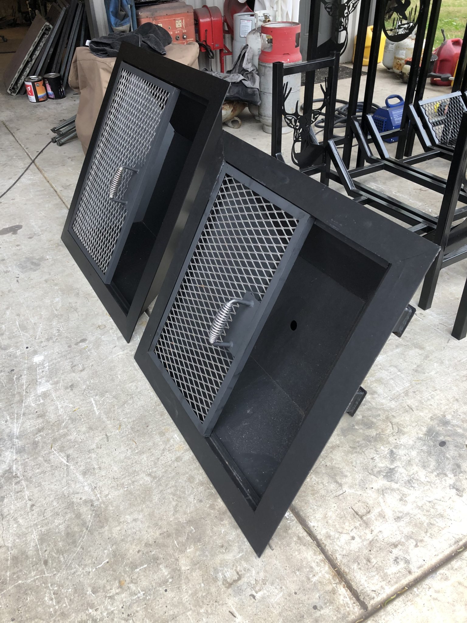 Regal 4 Post 30” 3/16th Fire Pit Steel Fire Pits Texas Custom